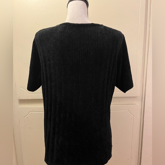 Short Sleeves Black Sweater                  Good conditions - Picture 2 of 3